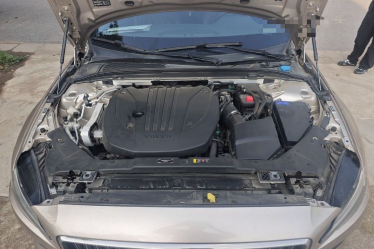 Used Volvo S60 2023 B4 Zhiyi Luxury Edition Engine Bay