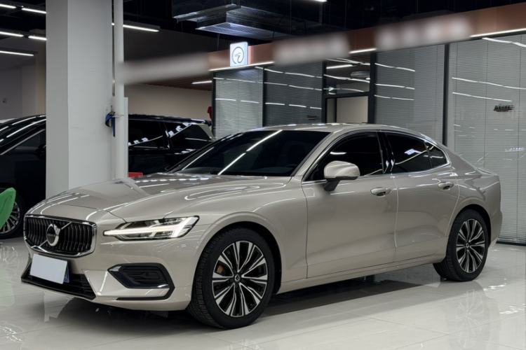 Used Volvo S60 2023 B4 Zhiyuan Luxury Edition Exterior 11