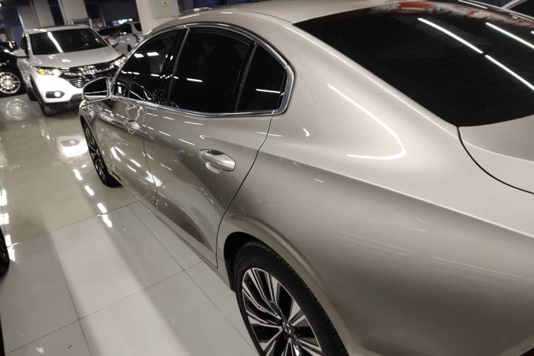 Used Volvo S60 2023 B4 Zhiyuan Luxury Edition Exterior 3