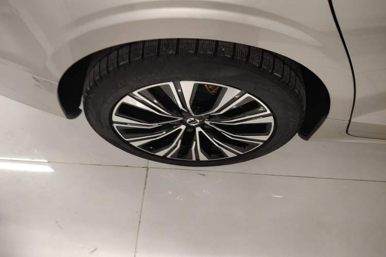 Used Volvo S60 2023 B4 Zhiyuan Luxury Edition Exterior 8