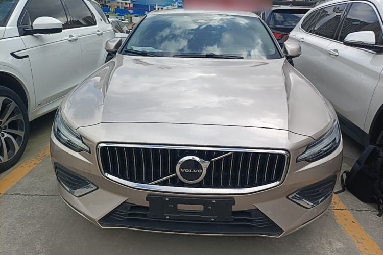 Used Volvo S60 2023 B4 Zhiyi Luxury Edition Front