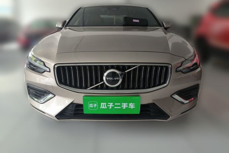 Used Volvo S60 2023 B4 Zhiyi Luxury Edition Front