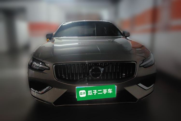 Used Volvo S60 2023 B4 Zhiyi Luxury Edition Front