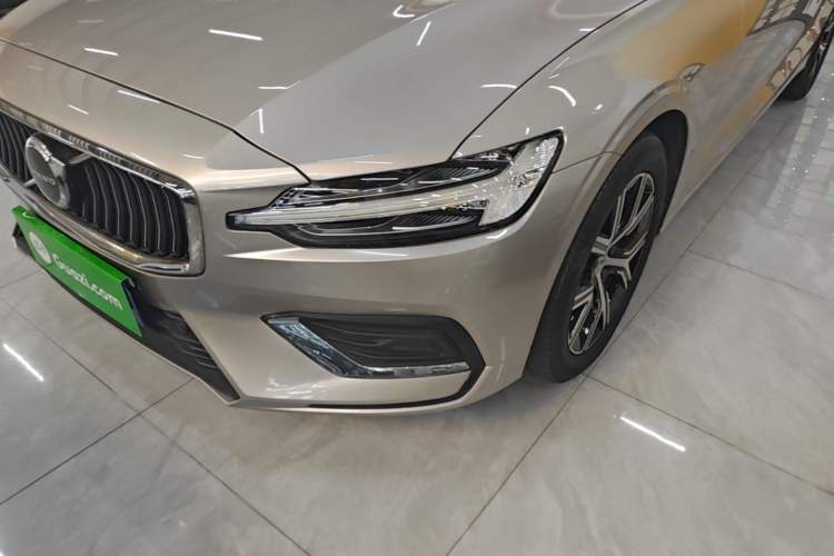 Used Volvo S60 2023 B4 Zhiyi Luxury Edition Left Front Headlight