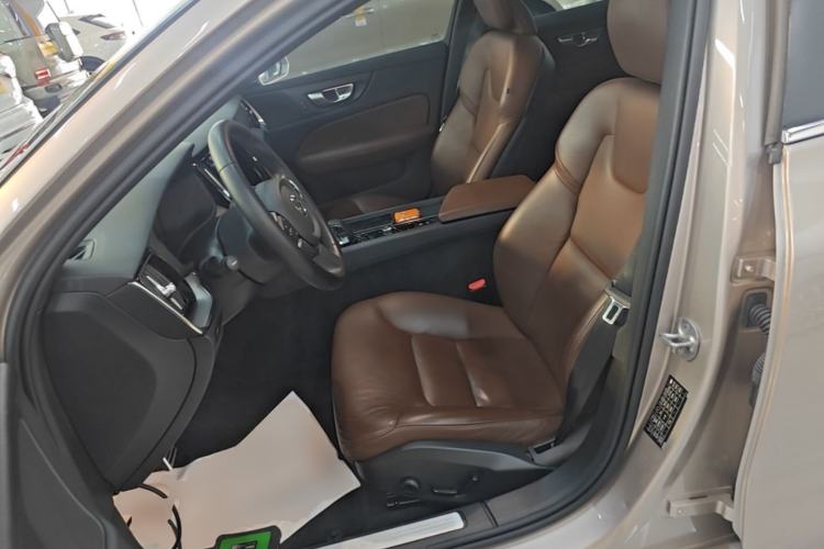Used Volvo S60 2023 B4 Zhiyi Luxury Edition Left Front Seat