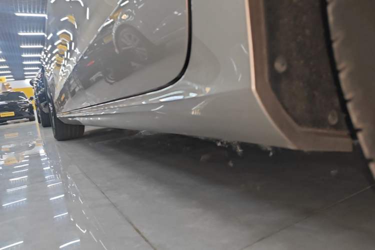 Used Volvo S60 2023 B4 Zhiyi Luxury Edition Left Side Sill