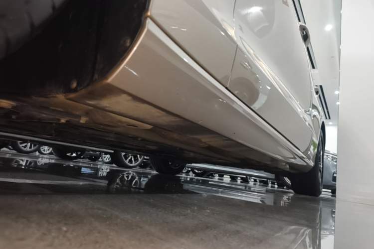 Used Volvo S60 2023 B4 Zhiyi Luxury Edition Left Side Sill