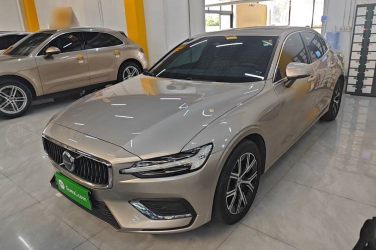 Used Volvo S60 2023 B4 Zhiyi Luxury Edition Guazi used car, China used car export, Used car for sale, Used  cars, Cheapest cars for sale