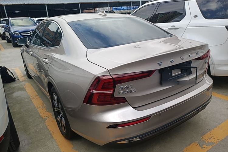 Used Volvo S60 2023 B4 Zhiyi Luxury Edition Rear Left 45 Deg