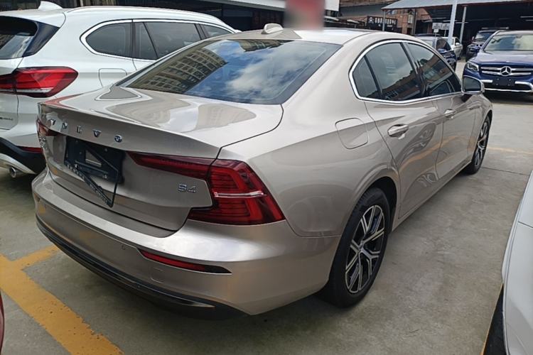 Used Volvo S60 2023 B4 Zhiyi Luxury Edition Rear Right 45 Deg