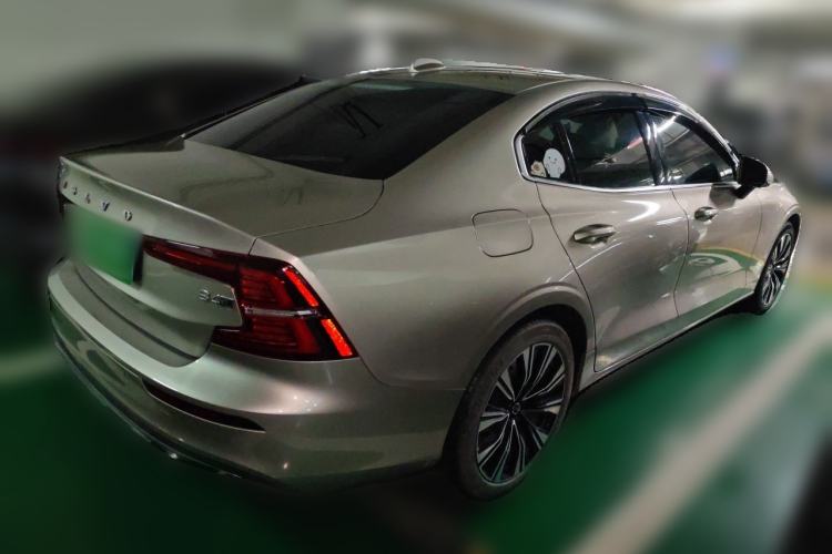 Used Volvo S60 2023 B4 Zhiyuan Luxury Edition Rear Right 45 Deg