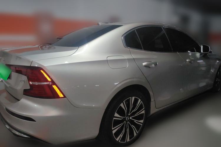Used Volvo S60 2023 B4 Zhiyi Luxury Edition Rear Right 45 Deg