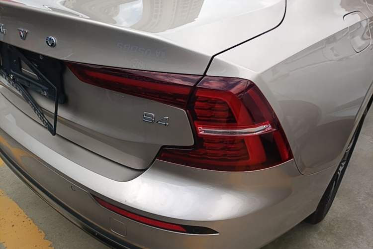 Used Volvo S60 2023 B4 Zhiyi Luxury Edition Right Rear Taillight
