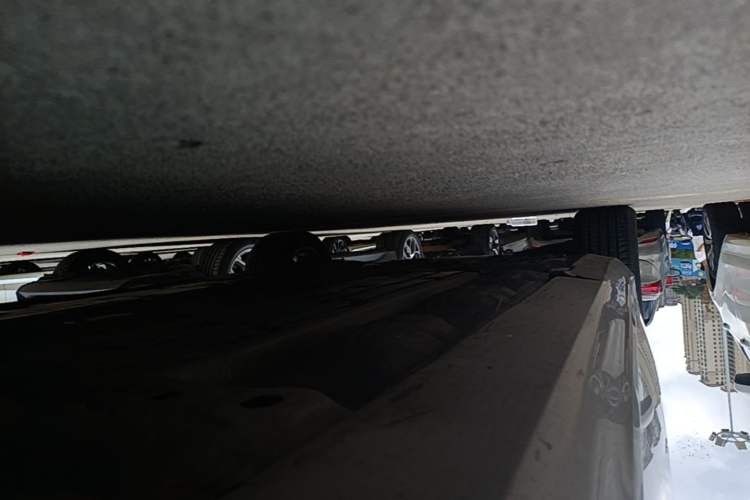 Used Volvo S60 2023 B4 Zhiyi Luxury Edition Right Side Sill