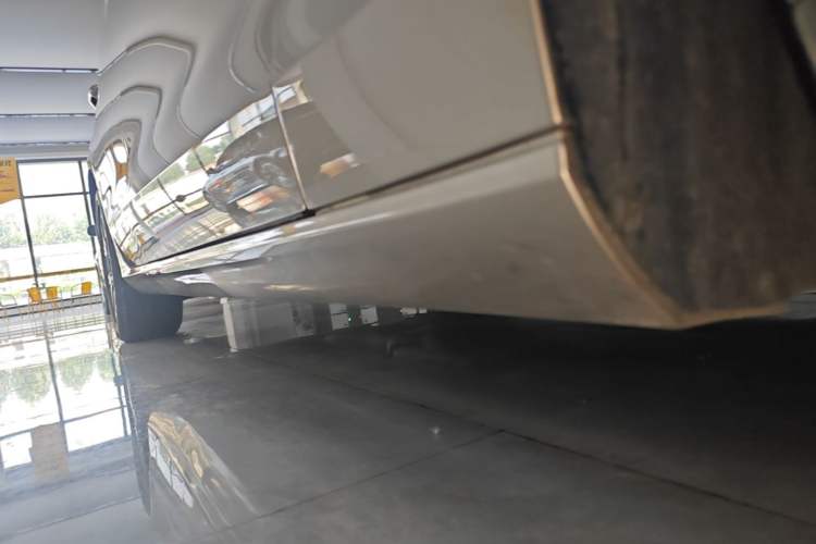 Used Volvo S60 2023 B4 Zhiyi Luxury Edition Right Side Sill