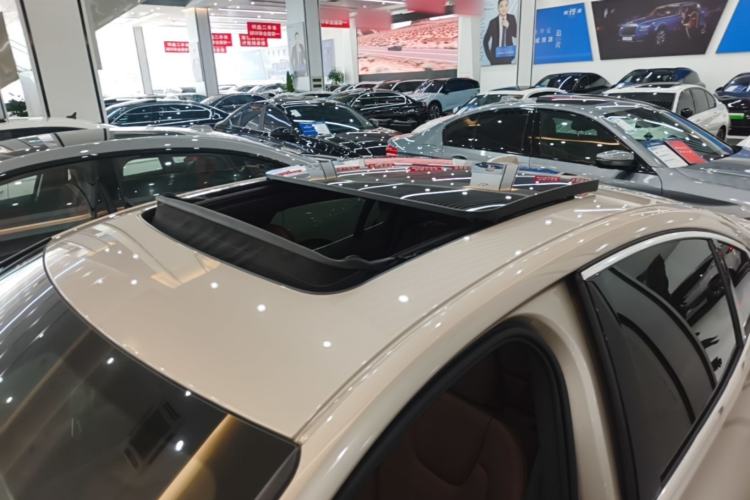 Used Volvo S60 2023 B4 Zhiyi Luxury Edition Roof