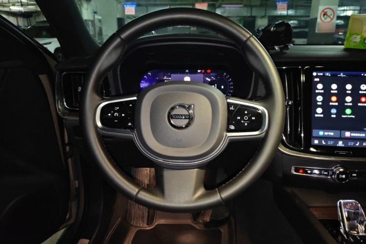 Used Volvo S60 2023 B4 Zhiyuan Luxury Edition Steering Wheel