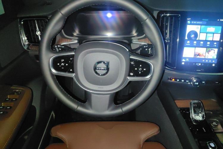 Used Volvo S60 2023 B4 Zhiyi Luxury Edition Steering Wheel
