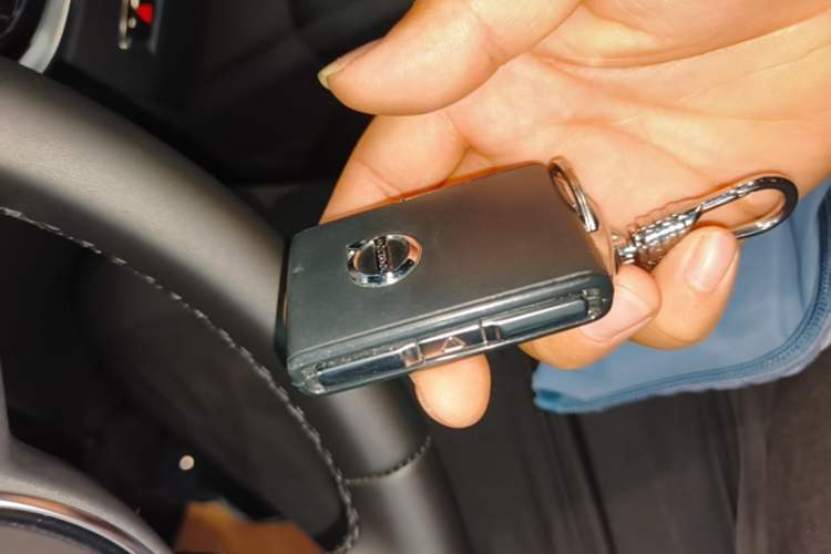 Used Volvo S60 2023 B4 Zhiyi Luxury Edition Vehicle Key