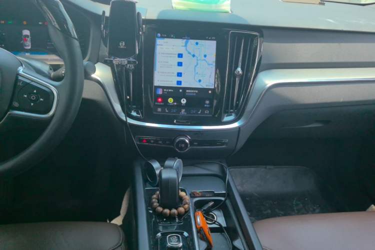 Used Volvo S60 2023 B4 Zhiyi Luxury Edition Audio And AC Panel