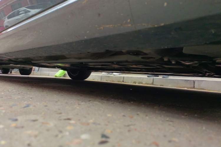 Used Volvo S60 2023 B4 Zhiyi Luxury Edition Chassis Front Right