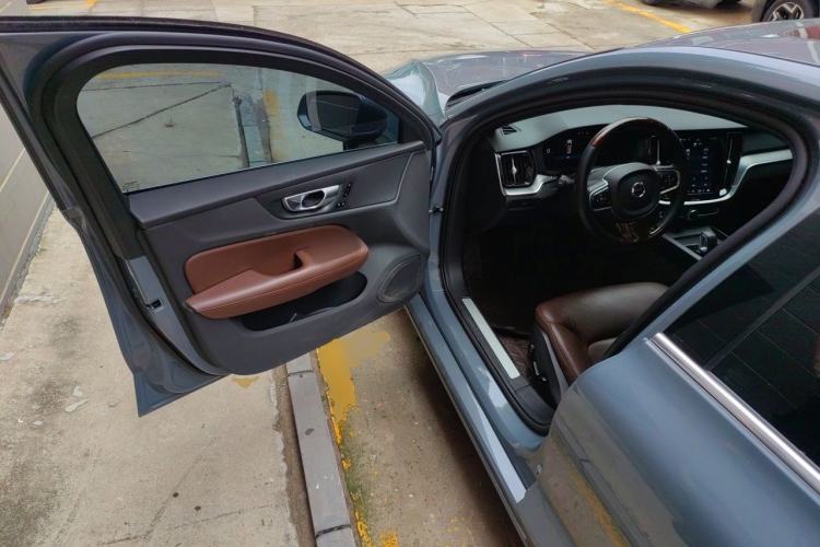 Used Volvo S60 2023 B4 Zhiyi Luxury Edition Driver Seat