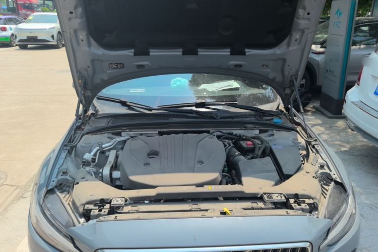 Used Volvo S60 2023 B4 Zhiyi Luxury Edition Engine Bay