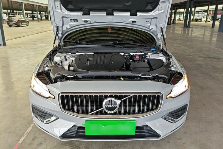 Used Volvo S60 2023 B4 Zhiyi Luxury Edition Engine Bay
