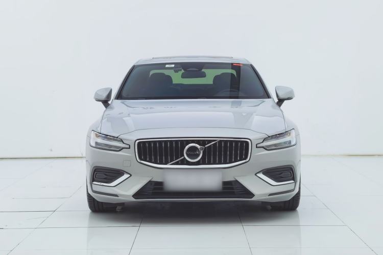 Used Volvo S60 2023 B4 Zhiyi Luxury Edition Exterior 1