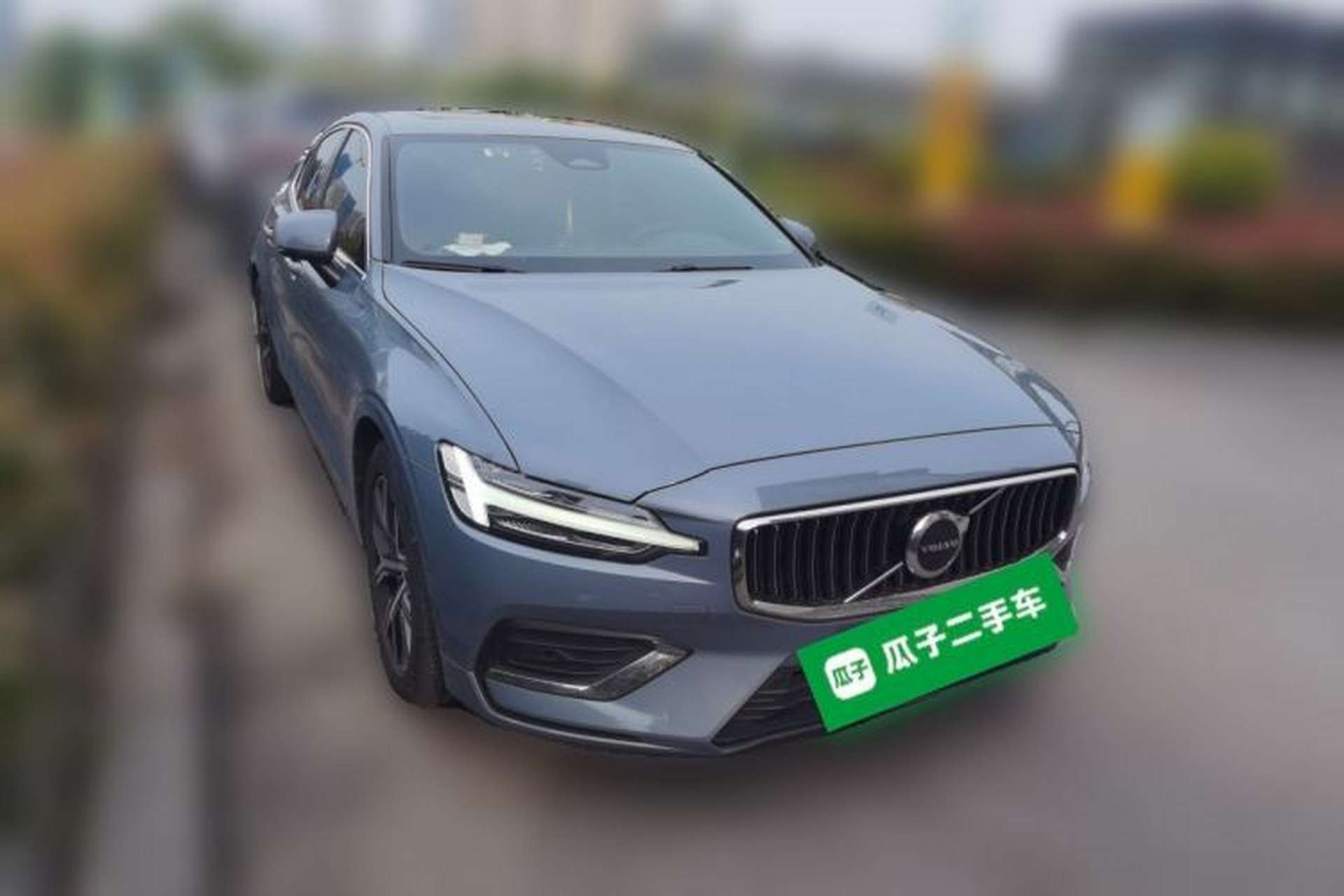 Used Volvo S60 2023 B4 Zhiyi Luxury Edition Front Right 45 Deg