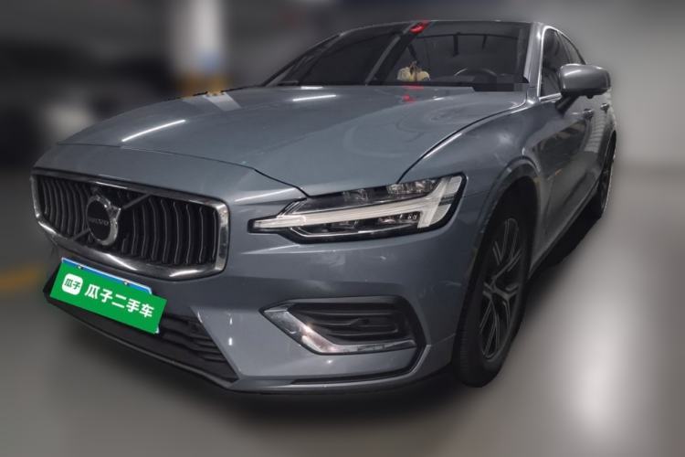 Used Volvo S60 2023 B4 Zhiyi Luxury Edition Guazi used car, China used car export, Used car for sale, Used  cars, Cheapest cars for sale