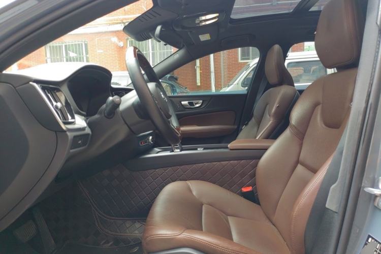 Used Volvo S60 2023 B4 Zhiyi Luxury Edition Left Front Seat