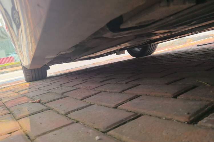 Used Volvo S60 2023 B4 Zhiyi Luxury Edition Left Side Sill