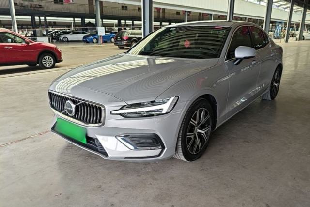 Used Volvo S60 2023 B4 Zhiyi Luxury Edition