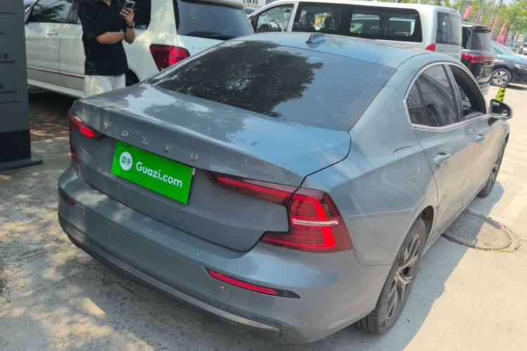 Used Volvo S60 2023 B4 Zhiyi Luxury Edition Rear Right 45 Deg
