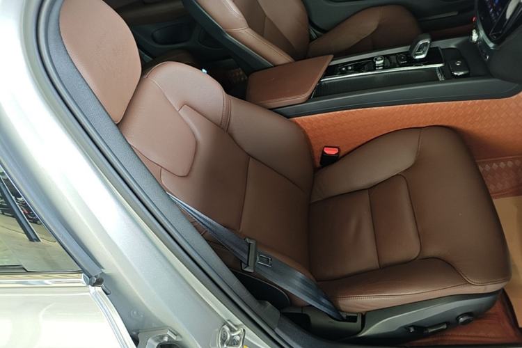 Used Volvo S60 2023 B4 Zhiyi Luxury Edition Right Front Seat