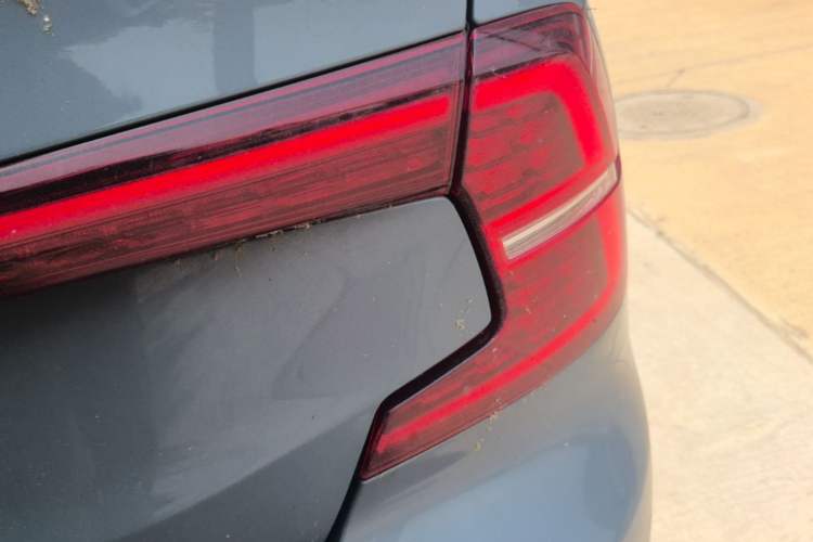 Used Volvo S60 2023 B4 Zhiyi Luxury Edition Right Rear Taillight