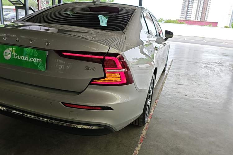 Used Volvo S60 2023 B4 Zhiyi Luxury Edition Right Rear Taillight