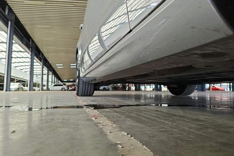 Used Volvo S60 2023 B4 Zhiyi Luxury Edition Right Side Sill