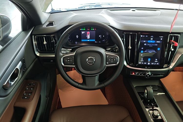 Used Volvo S60 2023 B4 Zhiyi Luxury Edition Steering Wheel