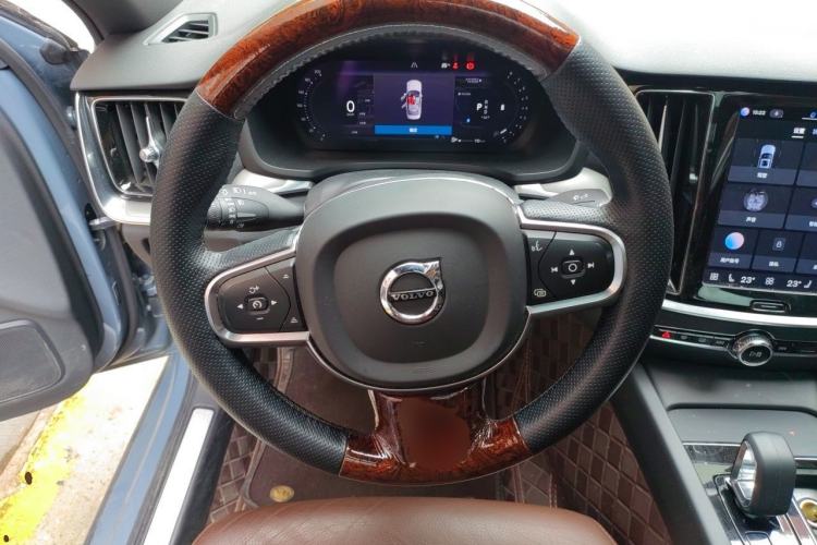 Used Volvo S60 2023 B4 Zhiyi Luxury Edition Steering Wheel
