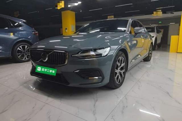 Used Volvo S60 2023 B4 Zhiyi Luxury Edition
