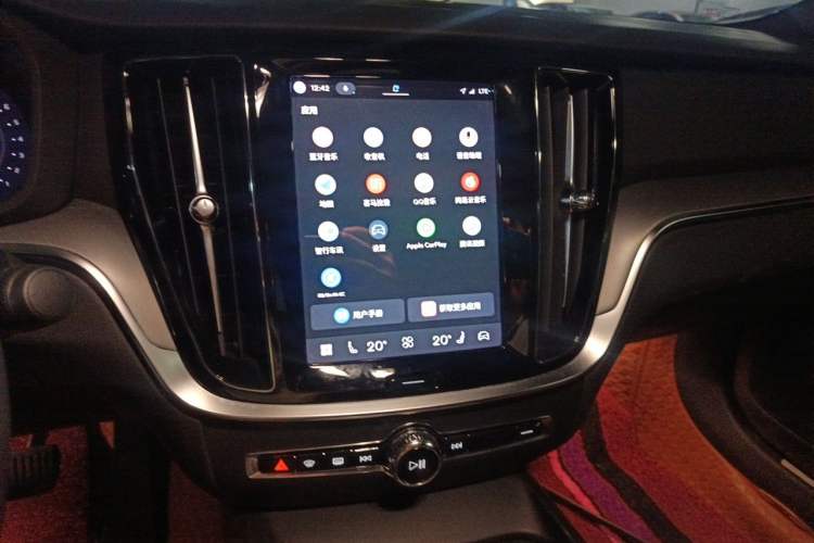 Used Volvo S60 2023 B4 Zhiyi Luxury Edition Audio And AC Panel