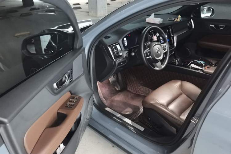 Used Volvo S60 2023 B4 Zhiyi Luxury Edition Driver Seat