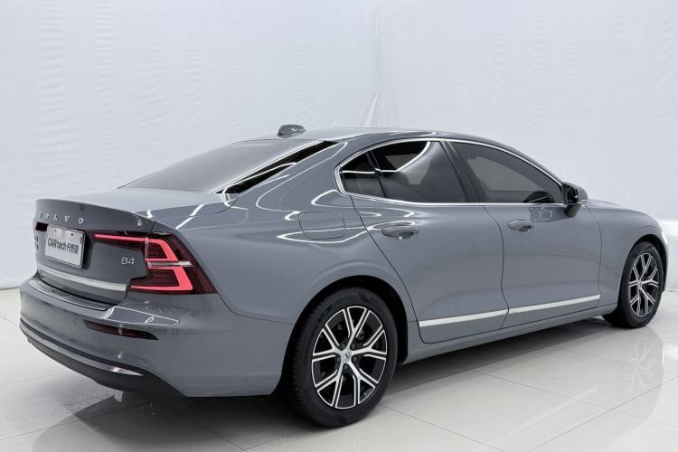 Used Volvo S60 2023 B4 Zhiyi Luxury Edition Exterior 6
