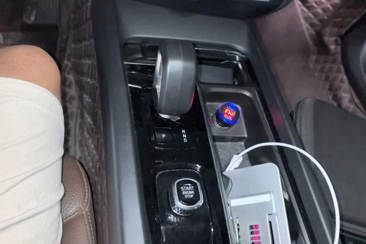 Used Volvo S60 2023 B4 Zhiyi Luxury Edition Gear Lever