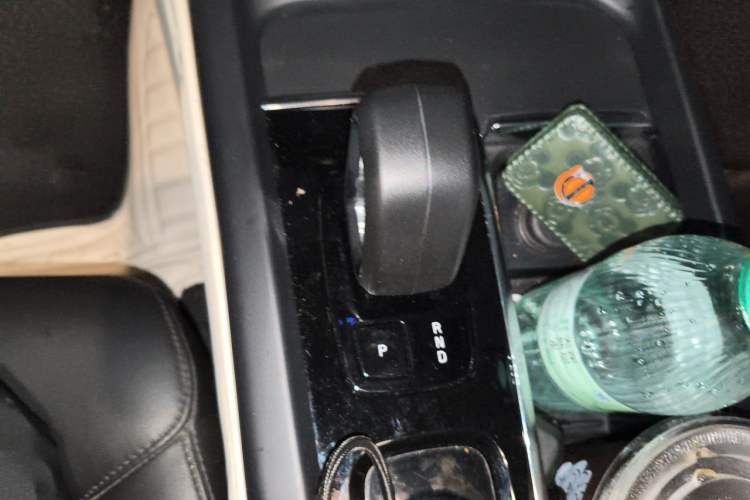 Used Volvo S60 2023 B4 Zhiyi Luxury Edition Gear Lever
