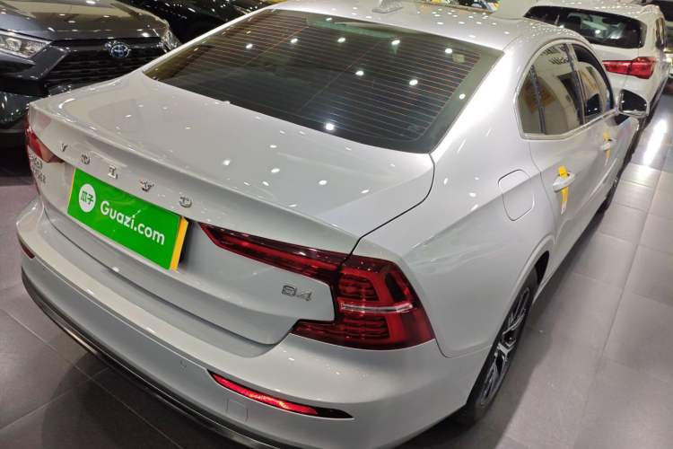 Used Volvo S60 2023 B4 Zhiyi Luxury Edition Rear Right 45 Deg