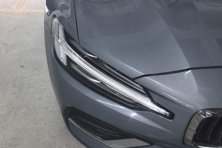 Used Volvo S60 2023 B4 Zhiyi Luxury Edition Right Front Headlight