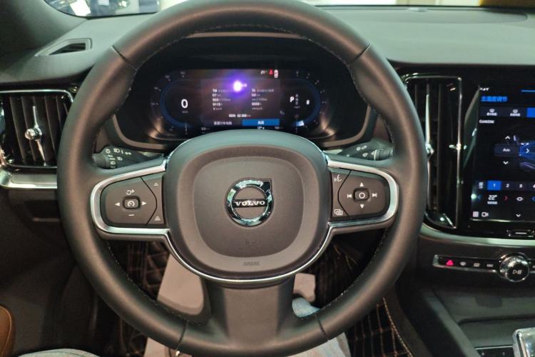 Used Volvo S60 2023 B4 Zhiyi Luxury Edition Steering Wheel